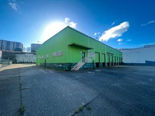 Bâtiment à usage industriel à Plaza pocomaco av 3 41. Venta de nave con parcela muy bien situada en pocomaco, a coruña