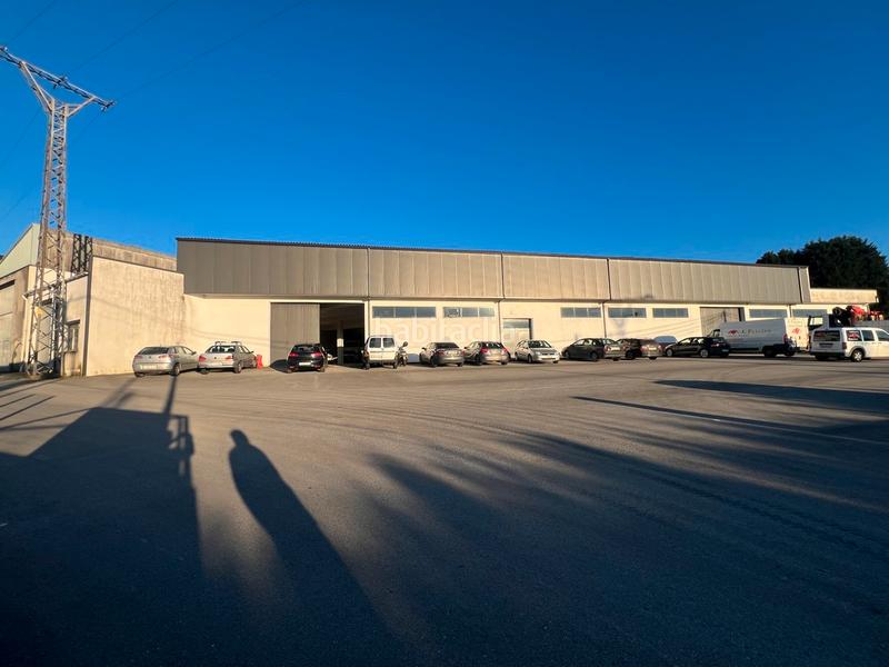 Foto 3909b1b2-1c1a-4b43-94a9-bf0e1c544490. Affitto capannone industriale in Vilalba