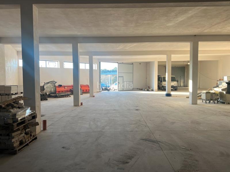 Foto c4caf49f-9e37-49a4-8f06-afc77d42fdaa. Affitto capannone industriale in Vilalba