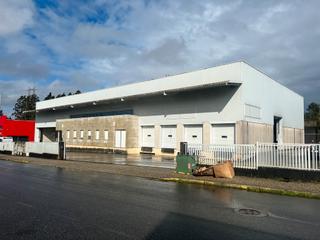 Industrial building in Rúa hedras 87. Venta de nave con muelles y frío en milladoiro, zona santiago