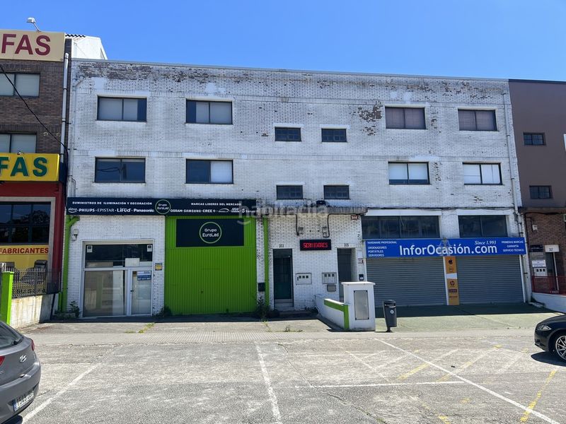 Foto ba181ef5-e2b5-4104-9485-70d391814905. Capannone industriale in avenida finisterre 303 in Coruña (A)