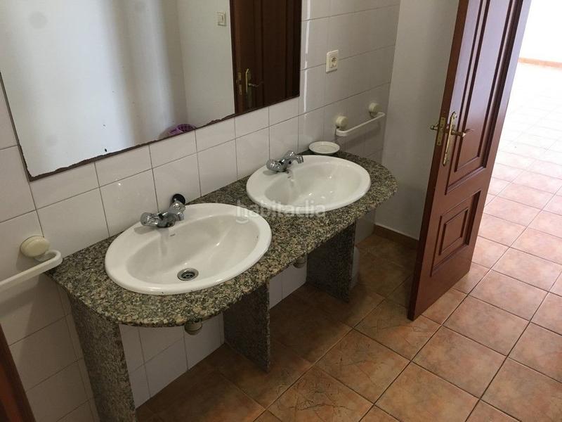 Foto a3ec066a-c5f5-437e-8894-81aea26baddb. Lloguer oficina a rúa torres quevedo 12 a Vioño Coruña (A)