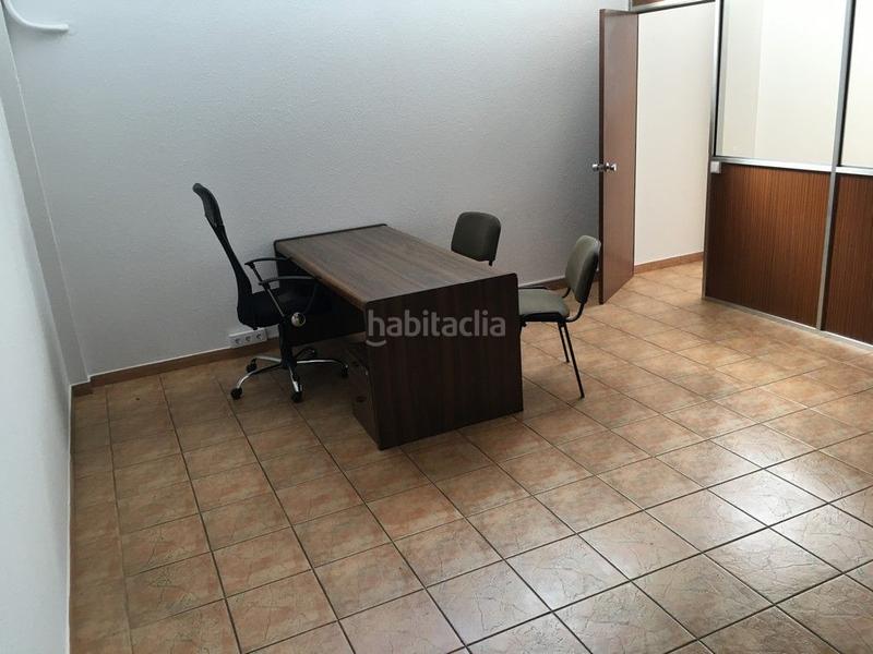 Foto af907221-f4e4-49be-8456-5486c03c5fef. Miete büro in rúa torres quevedo 12 in Vioño Coruña (A)