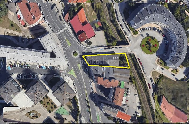 Foto e0d68d2e-b8d6-41ed-9ac5-874603c40b37. Location local commercial dans avenida fonteculler 70 dans Culleredo