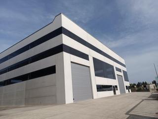 Alquiler Nave industrial en Carballo. Alquiler de nave a estrenar en el polígono de bertoa, carballo