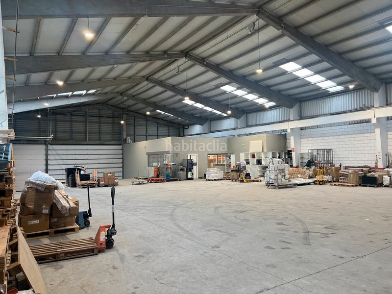 Foto d3b2040e-65da-4370-be98-bbe758703aa9. Rent industrial building in pocomaco av 5 32 in Mesoiro Coruña (A)