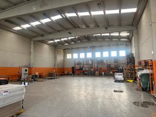 Lloguer Nau industrial a Lugar sionlla arriba 16. Alquiler de nave de  nueva construcción en a sionlla, santiago