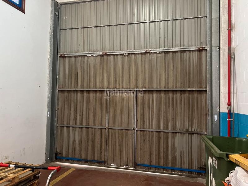 Foto 3f72ba72-9e7f-482e-b386-720eee03b04b. Fabrikhalle in rúa bell 31 in Cambre