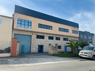 Nau industrial a Rúa bell 31. Venta de nave con oficinas en espíritu santo, cambre
