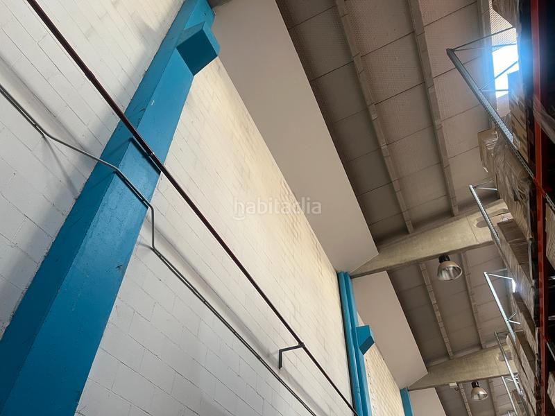 Foto 959055af-1571-48b9-b5db-edc9b251b67b. Fabrikhalle in rúa bell 31 in Cambre