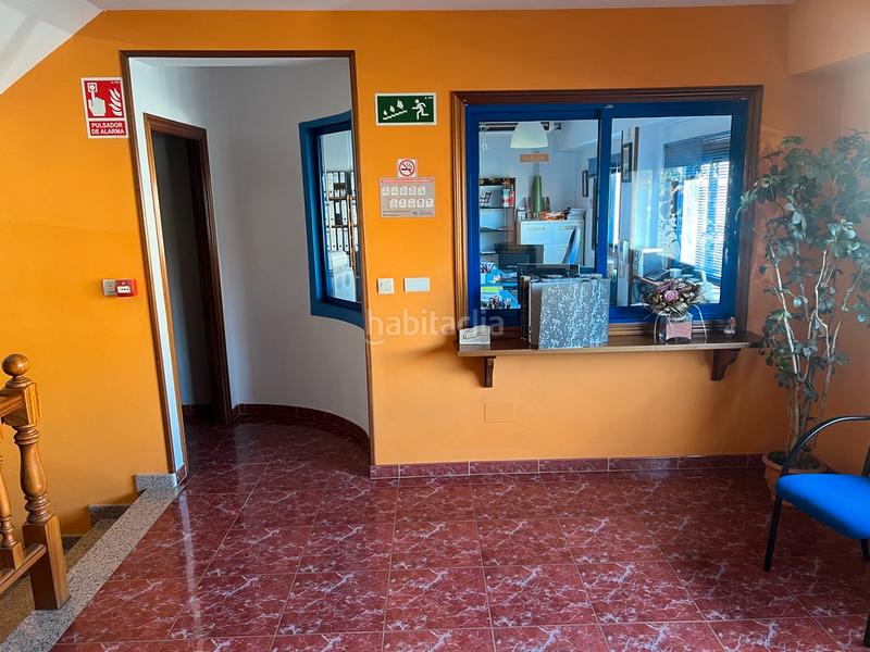 Foto d7e7fdab-bcb6-436d-9a55-b453a3e9e723. Fabrikhalle in rúa bell 31 in Cambre