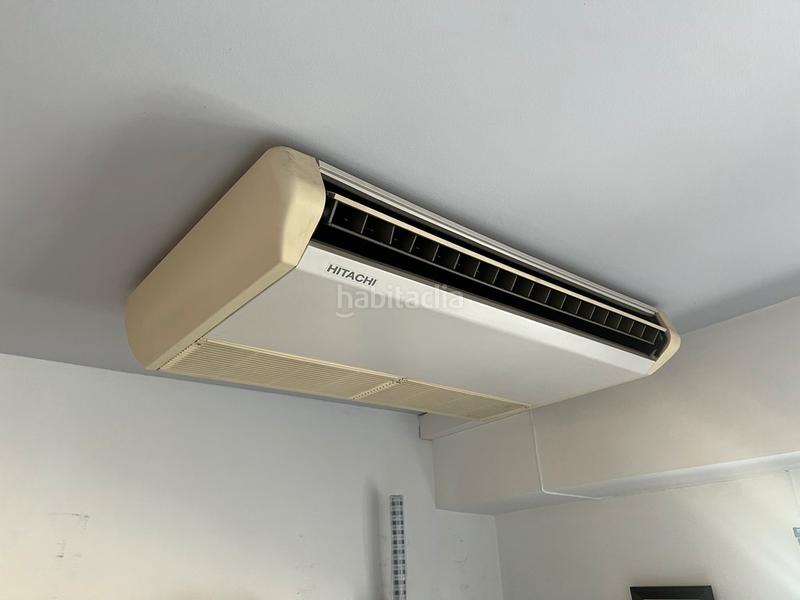 Foto ed2e555c-8f2c-42a7-82b5-11514f19dfd8. Fabrikhalle in rúa bell 31 in Cambre