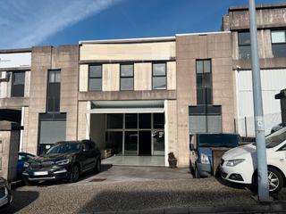 Location Bâtiment à usage industriel à Rúa hedras 87. Alquiler de nave tipo almacén comercial en milladoiro