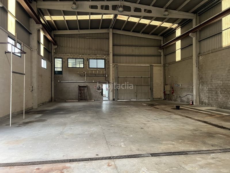 Foto 7a04012a-c6fb-4b49-b4f9-8ed4fb1bd054. Alquiler nave industrial en rúa nobel 164 alquiler de nave con puente grúa en el polígono de espíritu santo, en Cambre