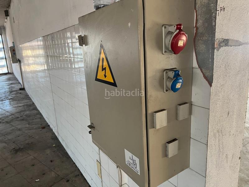 Foto 546f9e0a-acb9-4b70-a30f-419da0ae5795. Alquiler local comercial en avenida mariñas 272 alquiler de nave comercial en perillo, a coruña en Oleiros