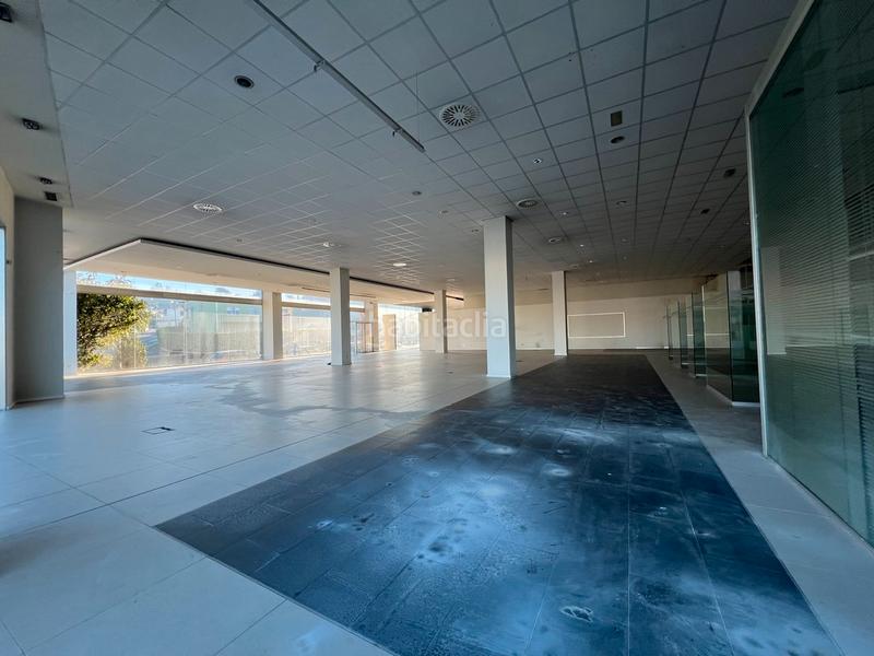 Foto a4968f74-63d5-4386-9d89-d700e0272da1. Alquiler local comercial en avenida mariñas 272 alquiler de nave comercial en perillo, a coruña en Oleiros