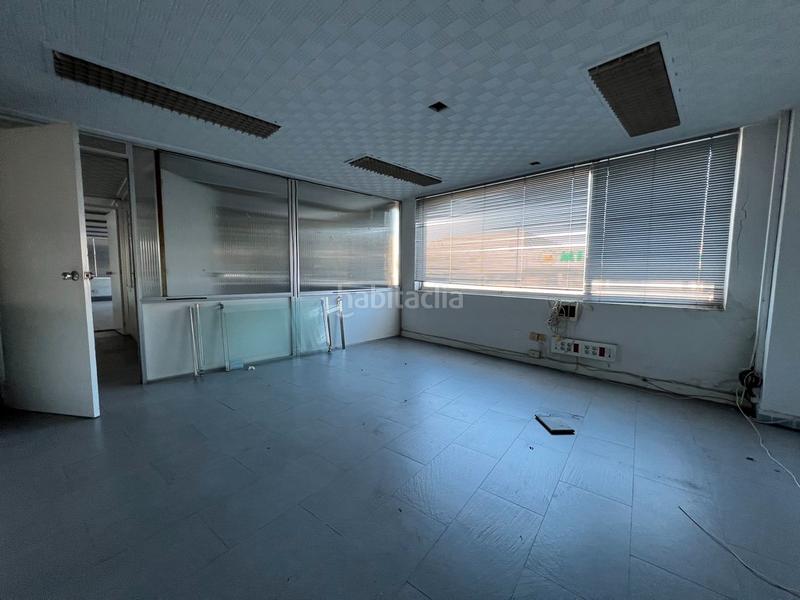 Foto 7c25dcce-7072-49b9-9819-3ffc88bf0f8a. Rent business premise in avenida mariñas 272 in Liáns Oleiros