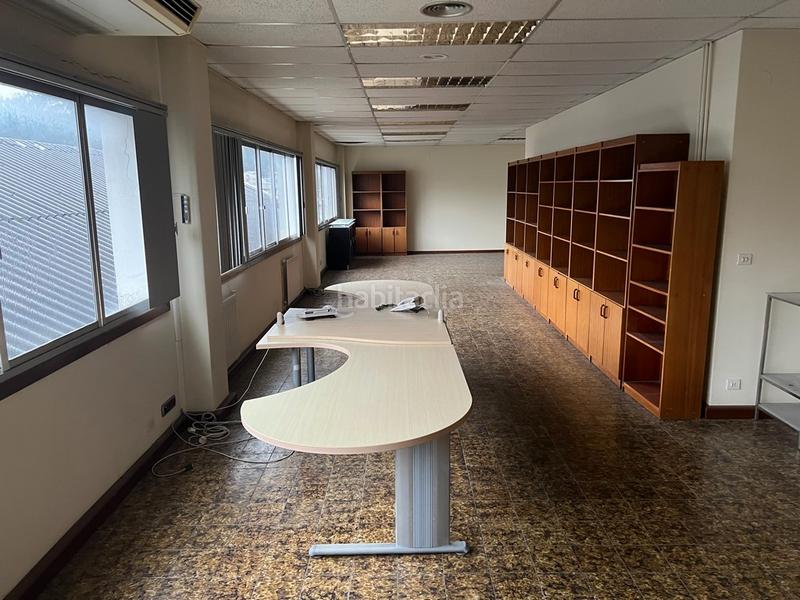 Foto 0d9a8cdb-9c1f-44d7-9f2a-d344ff04429d. Rent industrial building with heating in Oseiro Arteixo