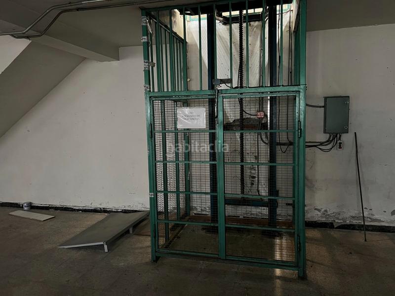 Foto 3d416c66-ba51-46be-837b-6c1e6cc0db29. Rent industrial building with heating in Oseiro Arteixo