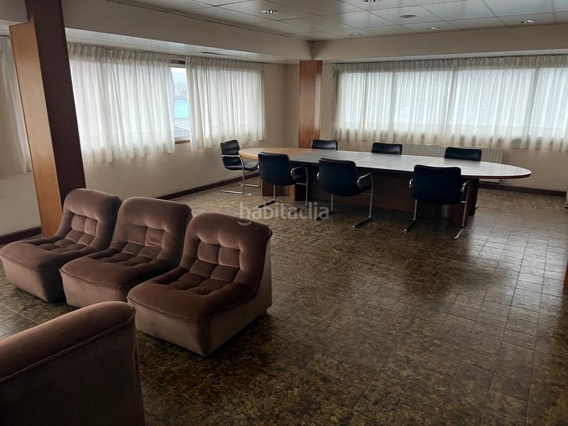 Foto ad308386-10e8-487c-8d6b-ceabcd06a181. Rent industrial building with heating in Oseiro Arteixo