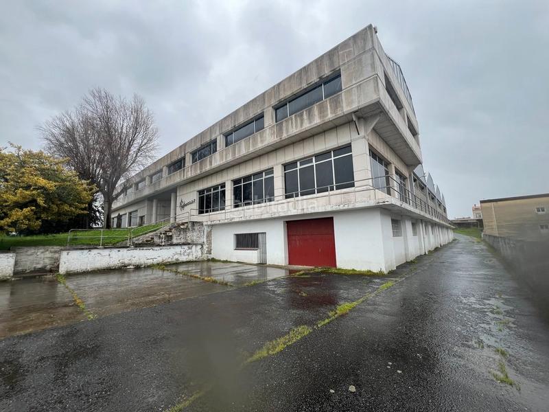 Foto c466fb39-7af2-4a98-9929-1d8b28cd6acc. Rent industrial building with heating in Oseiro Arteixo