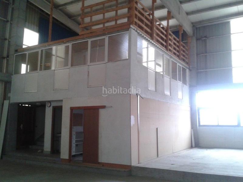 Foto 3fd5bd47-f011-446d-a560-3964593e4937. Bâtiment à usage industriel dans Carballo