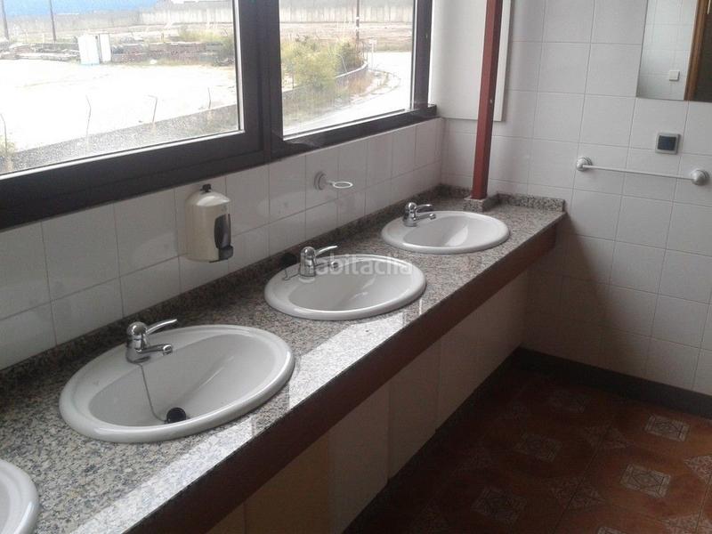 Foto d5a9f46a-b014-4636-8353-0267595097b3. Bâtiment à usage industriel dans Carballo