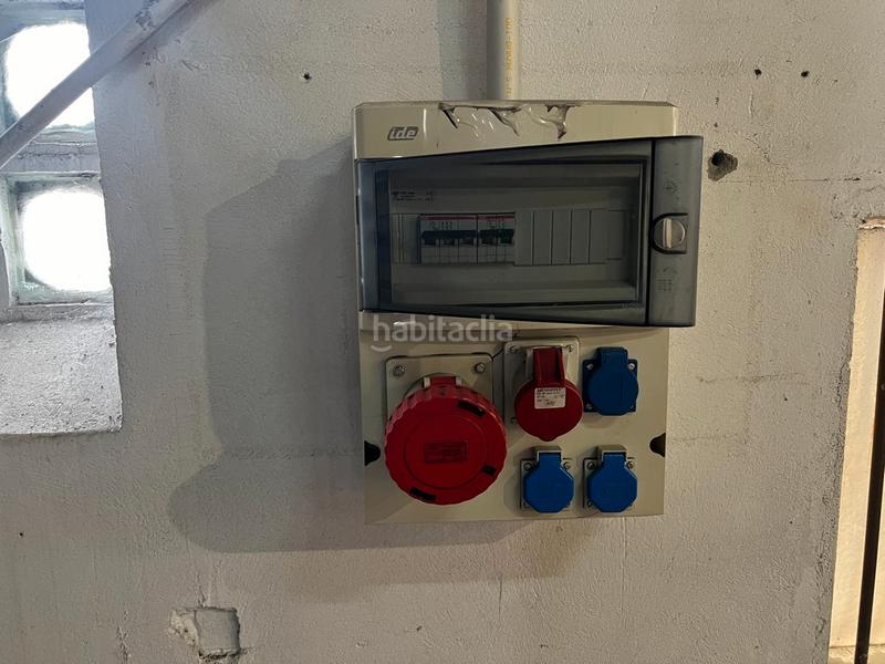 Foto 6c9b26cb-fd96-4b16-a03e-3a6760f29d6e. Fabrikhalle in rúa parroquia de moruxo 18 in Bergondo