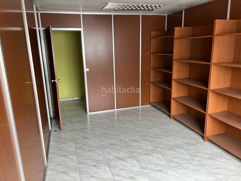 Foto c399523e-9f41-4e96-b689-42d8682c5c27. Fabrikhalle in rúa parroquia de moruxo 18 in Bergondo