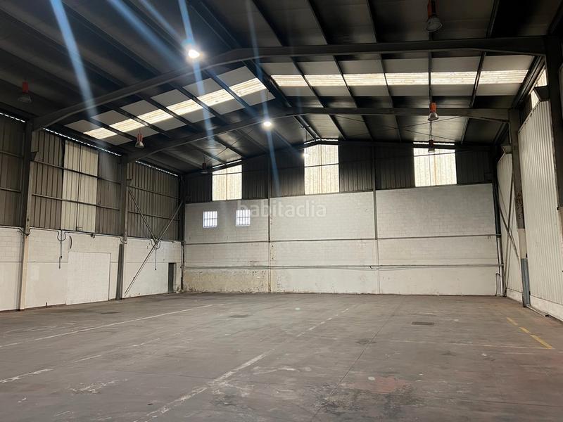 Foto c7e2c80b-2751-4e2e-a875-977833395834. Fabrikhalle in rúa parroquia de moruxo 18 in Bergondo