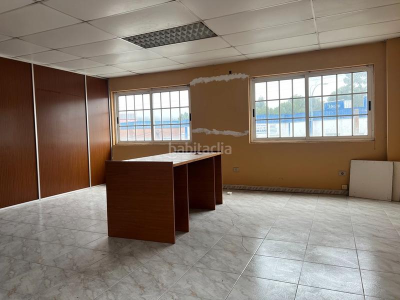 Foto ec2d1ea3-f9aa-4137-a03e-ef2428b25d51. Fabrikhalle in rúa parroquia de moruxo 18 in Bergondo