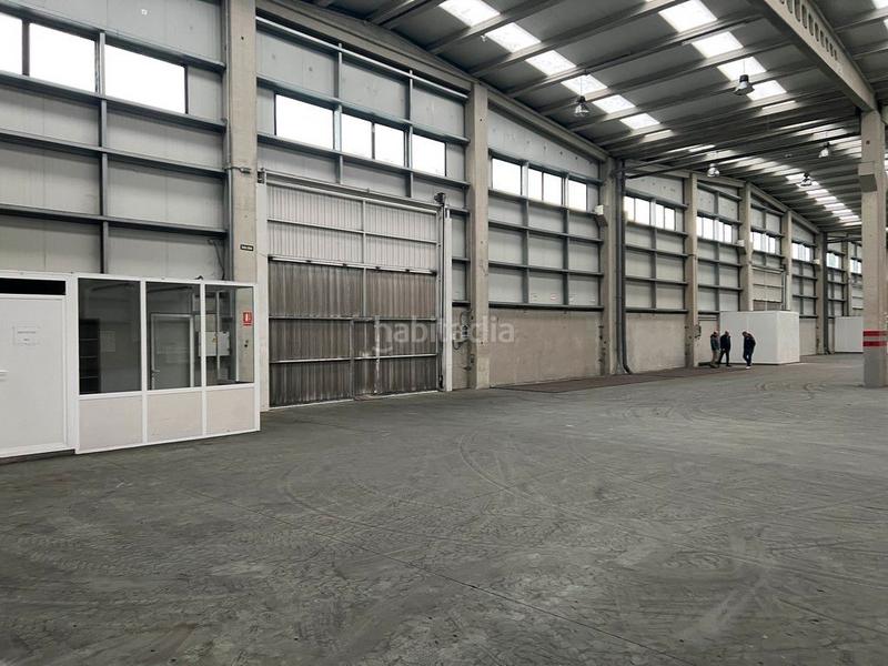 Foto 629f02fe-1668-48ef-b0e8-011110a14aaa. Rent industrial building in rúa telva 12 in Almeiras Culleredo