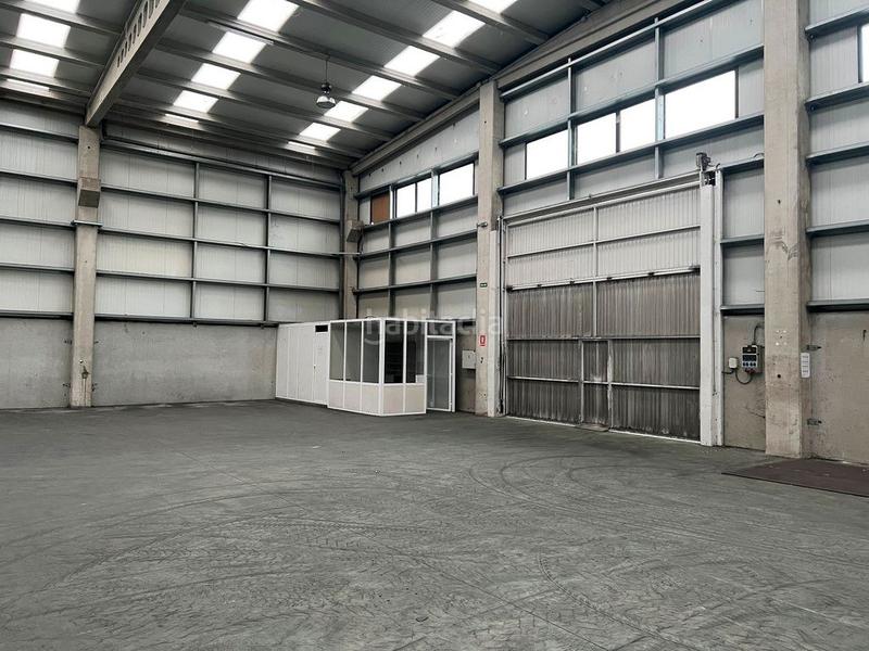 Foto b34e03bb-4ed6-4424-beaa-d64eaa2a4406. Rent industrial building in rúa telva 12 in Almeiras Culleredo