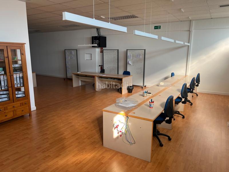 Foto 247c2f5f-16a5-4fd8-9752-e97fca6f44dd. Alquiler nave industrial en avenida Almeiras 75 alquiler de nave comercial en Almeiras, a coruña en Culleredo