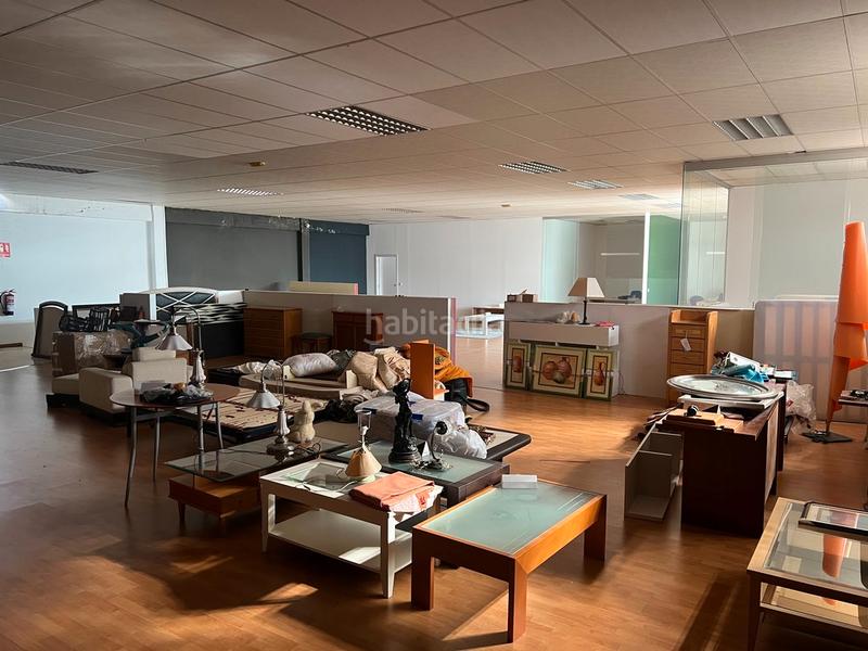 Foto 94dff1ad-ec1f-41ef-9002-c662631cf345. Miete fabrikhalle in avenida Almeiras 75 in Almeiras Culleredo