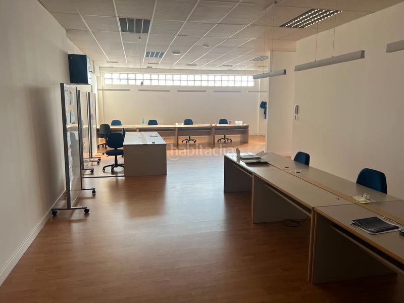 Foto 94e9e320-aa93-4173-9d3a-6ddf24b99af3. Rent industrial building in avenida Almeiras 75 in Culleredo