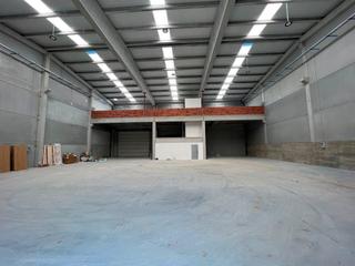 Location Bâtiment à usage industriel à Oroso. Alquiler de nave a estrenar en el polígono de sigüeiro