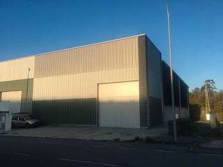Miete Fabrikhalle in Betanzos. Alquiler de nave industrial en piadela, betanzos