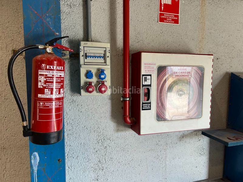 Foto 74c0f256-1b58-428b-b618-e3af2e611ae6. Location bâtiment à usage industriel dans San Mateo - Castro - O Val Narón