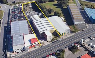 Bâtiment à usage industriel  Estrada de cedeira 16. Venta de nave con parcela muy bien situada en as lagoas