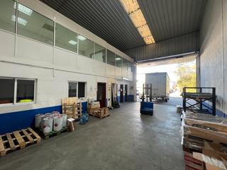 Miete Fabrikhalle  Rua cidade do transporte. Alquiler de nave en el polígono del tambre, santiago