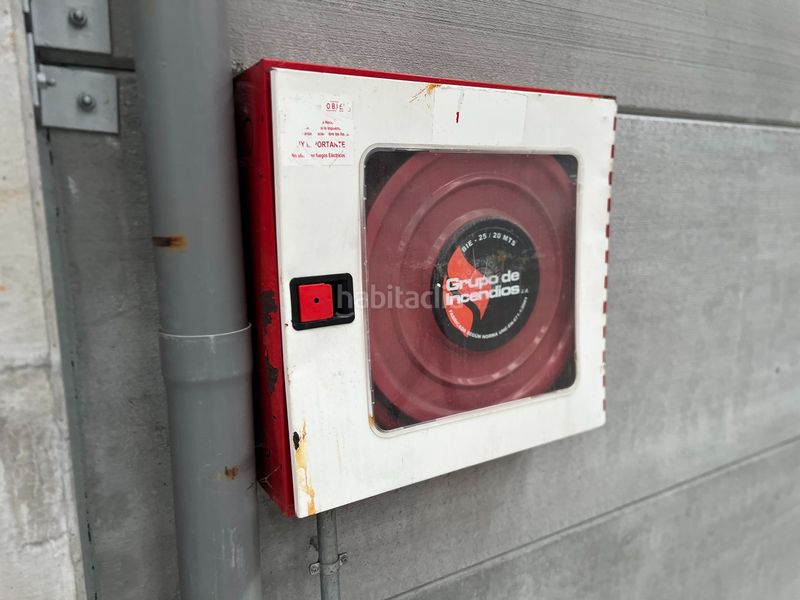 Foto b95d4eb4-67b5-4a7f-b9f5-d5b65776119e. Affitto capannone industriale in Curtis