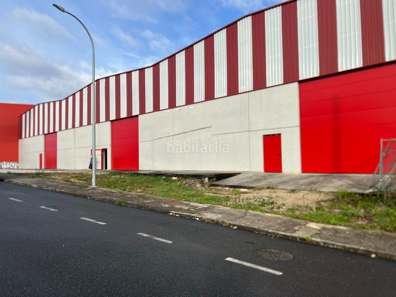 Foto eb7deda3-d37d-4a1c-a8ff-54fc3e216465. Nau industrial a Coirós