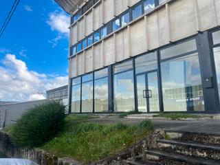 Location Local commercial  Vía diesel. Alquiler de local o almacén comercial en el tambre, santiago