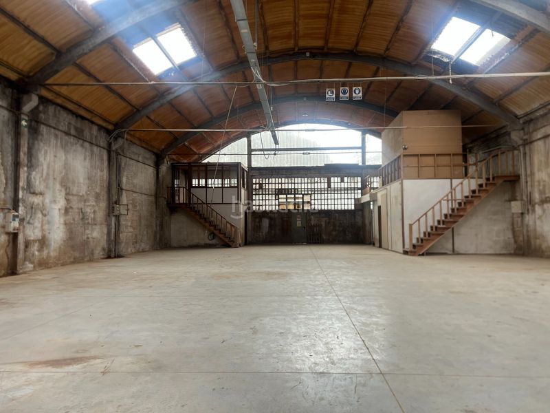 Foto d4b3ace5-1f44-44f8-855b-551935f3e32d. Location bâtiment à usage industriel dans Liáns Oleiros