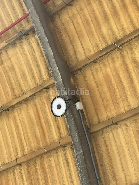 Foto d7dfc567-6a6a-4485-b4b2-f93b99d5408a. Location bâtiment à usage industriel dans Liáns Oleiros