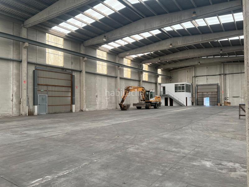 Foto 423a4c3a-3093-41bd-b476-8b074dee2f0f. Lloguer nau industrial a Oseiro Arteixo