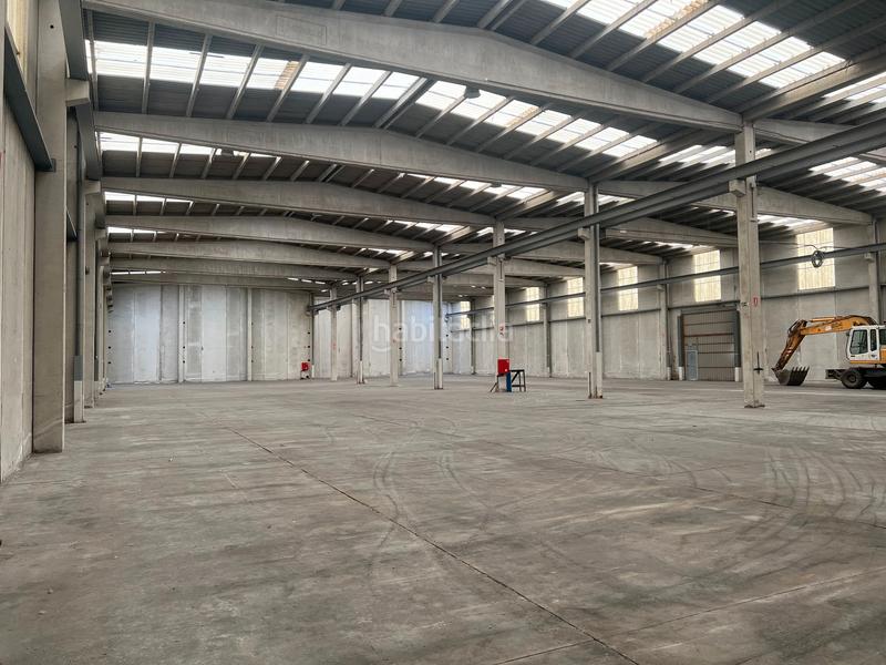 Foto b9ed089c-9e75-4bab-8096-9c2c5ca339a9. Lloguer nau industrial a Oseiro Arteixo