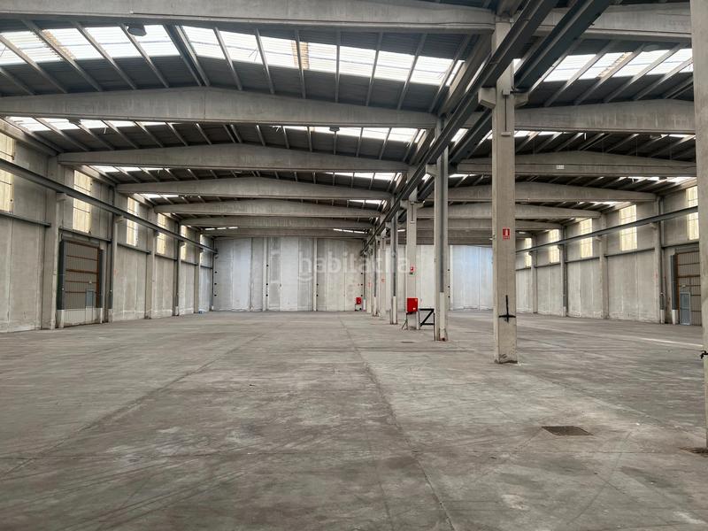 Foto ebd5a377-52cb-421d-9edc-6bf1d2718ed3. Lloguer nau industrial a Oseiro Arteixo