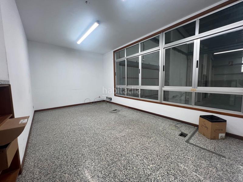 Foto 266eb0c1-47b8-411a-89ed-0000fe667b30. Rent industrial building in Oseiro Arteixo